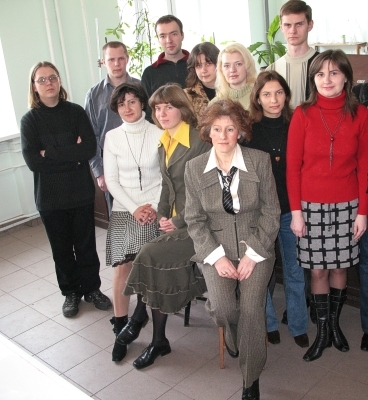 Групове фото в лабораторії. Березень 2007 р.